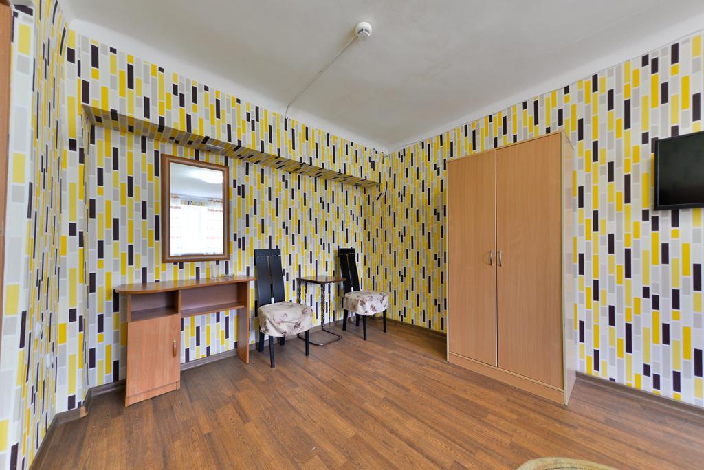 Economy Hotel Zhyger Астана Екстер'єр фото