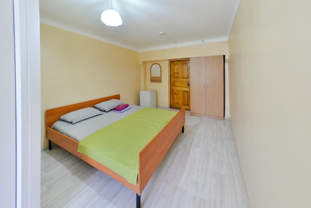 Economy Hotel Zhyger Астана Екстер'єр фото