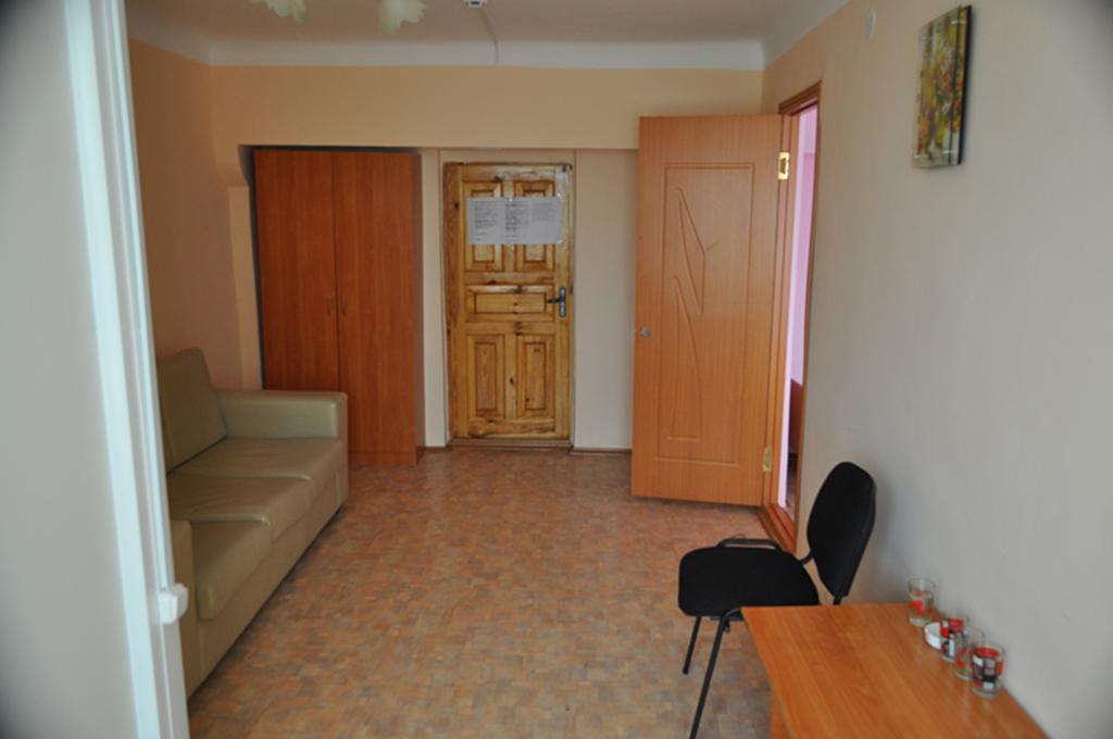Economy Hotel Zhyger Астана Екстер'єр фото