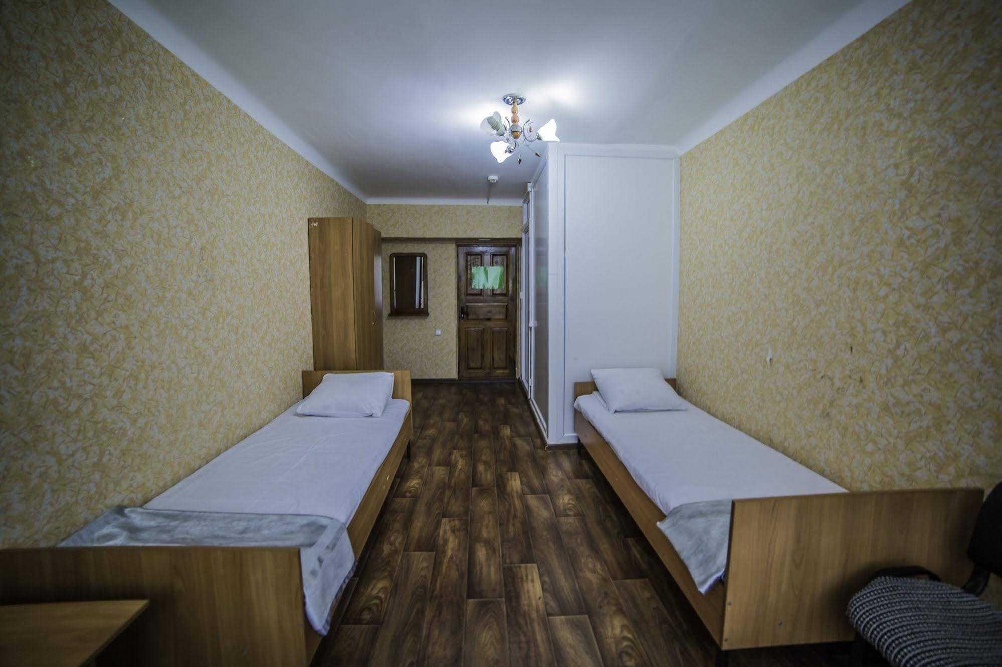 Economy Hotel Zhyger Астана Екстер'єр фото