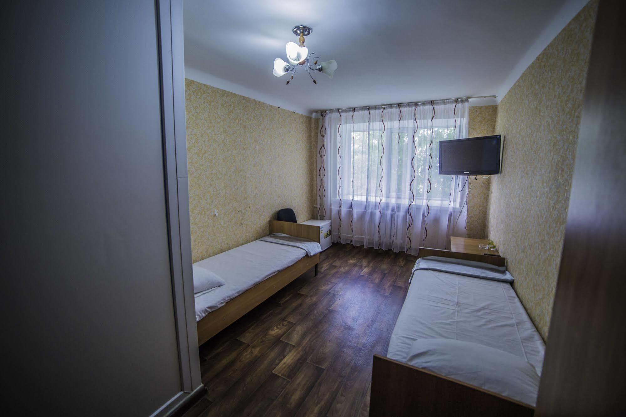 Economy Hotel Zhyger Астана Екстер'єр фото